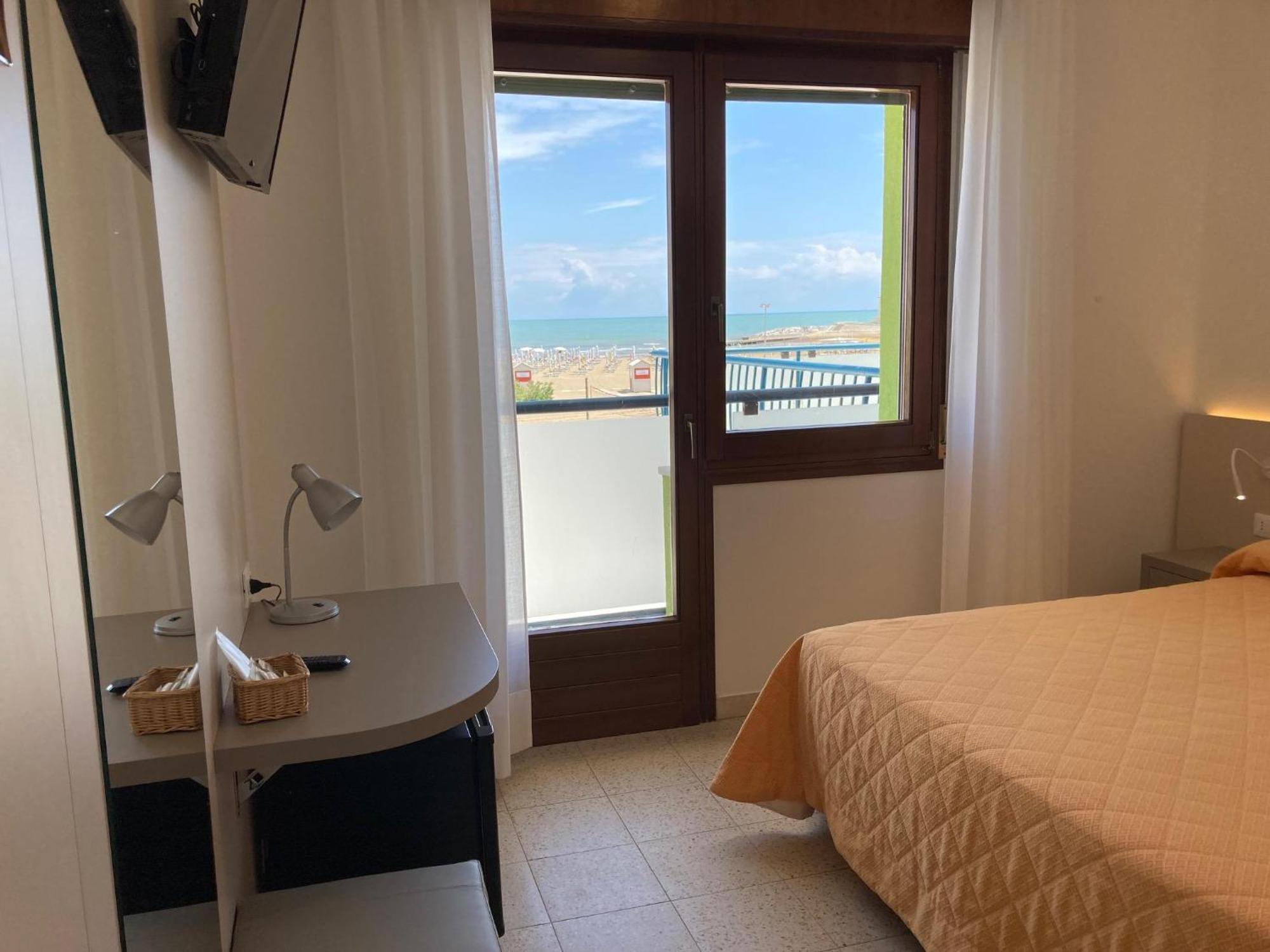 Hotel Giacomazzo كاوْرلي المظهر الخارجي الصورة